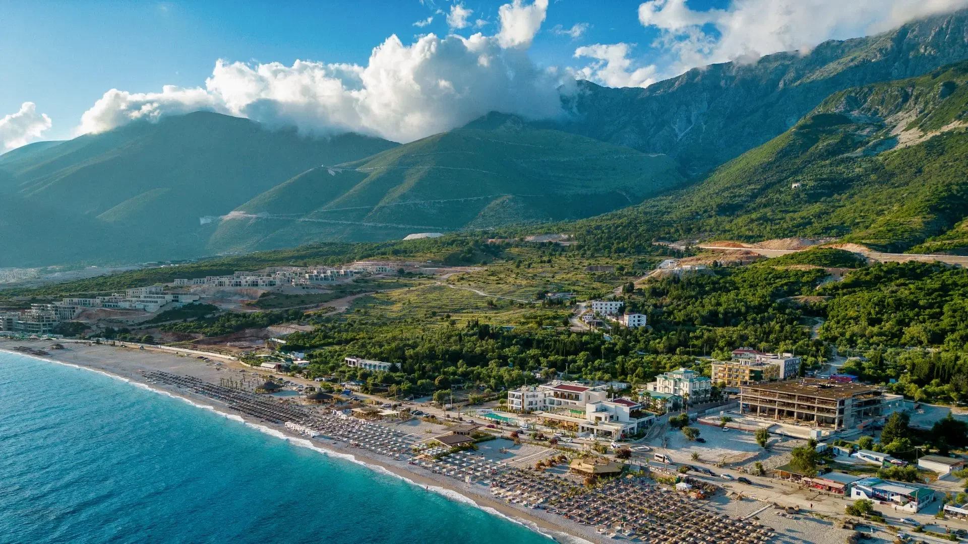 The Albanian Riviera between the Ionian Sea and green mountains